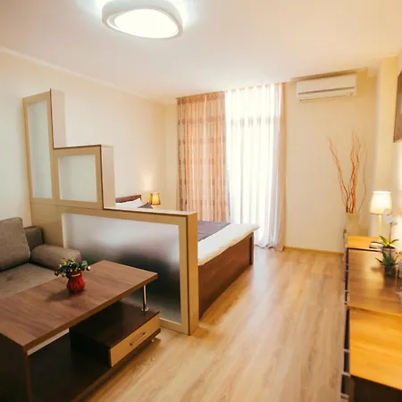 Holidays In Panorama Батуми Экстерьер фото